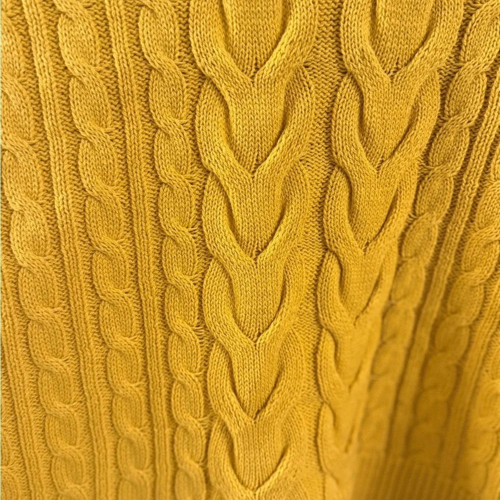 Wild Fable Preppy Yellow V-Neck Cable Knit Sweater Vest - Medium